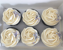 Load image into Gallery viewer, Chocolate &amp; Vanilla Cupcakes