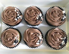 Load image into Gallery viewer, Chocolate &amp; Vanilla Cupcakes